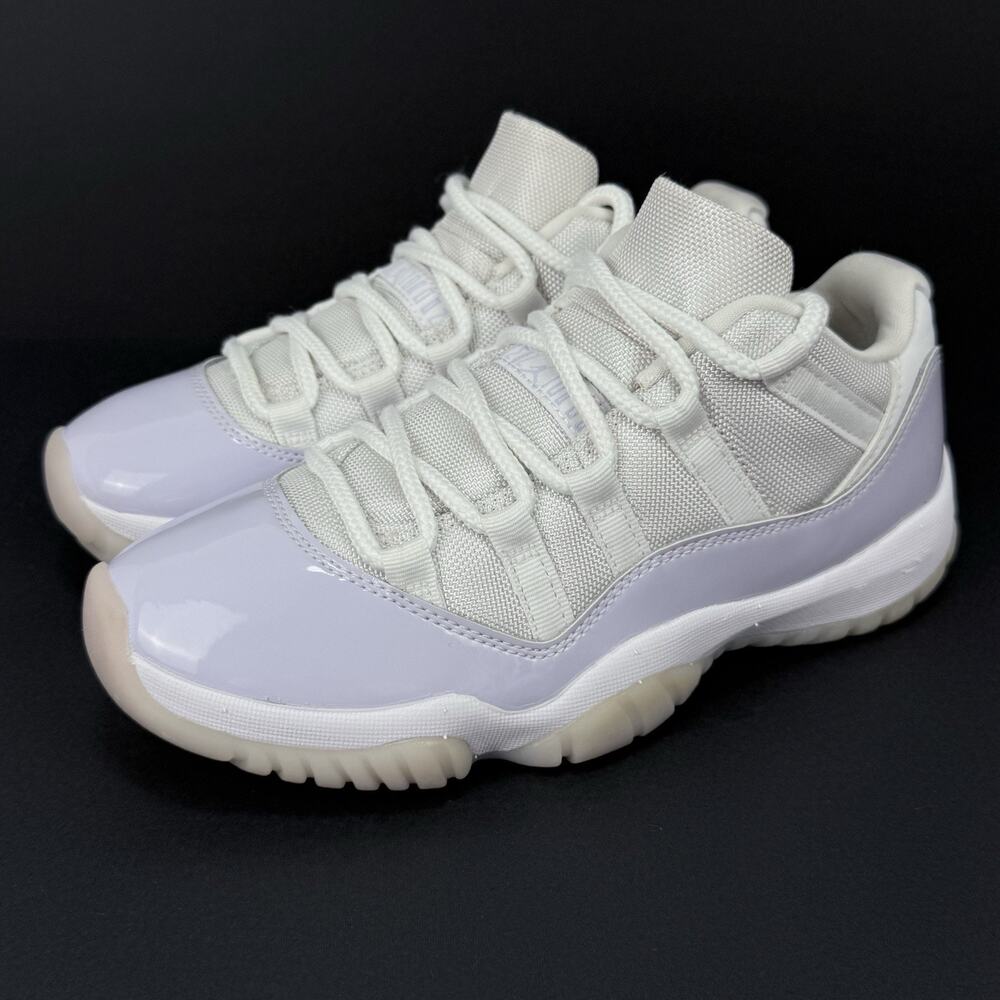 Nike Air Jordan 11 Retro Low Pure Violet Women’s Size 7 AH7860-101